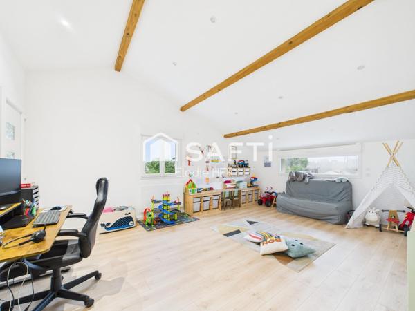 Maison rénovée 150 m² de plain-pied, 4 chambres, jardin et carport