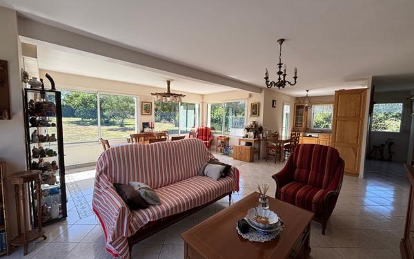 Maison à vendre    5 pièces •  Audierne