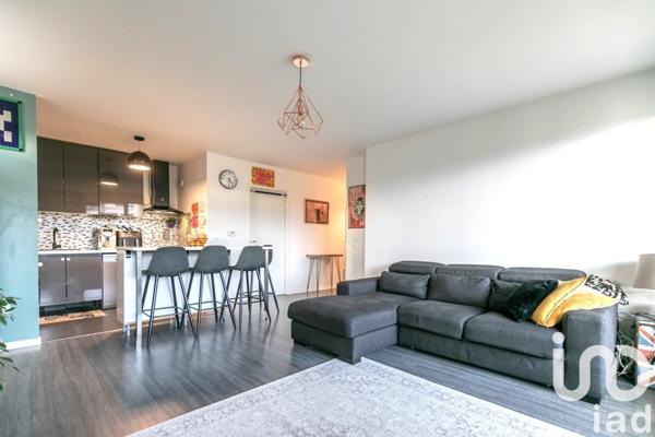 Appartement 3 pièces de 70 m² à Rosny-sous-Bois (93110)