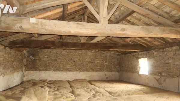 TALLUD -SAINTE-GEMME, MAISON D'HABITATION DE PLAIN PIED AVEC DEPENDANCES.