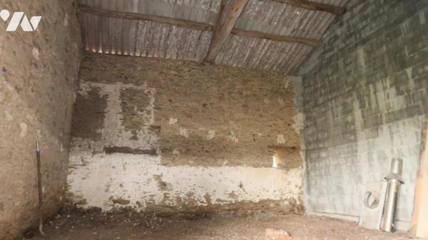 TALLUD -SAINTE-GEMME, MAISON D'HABITATION DE PLAIN PIED AVEC DEPENDANCES.