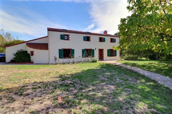 Maison 8 chambres / 6000m²