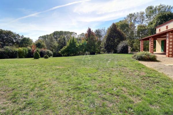Maison 8 chambres / 6000m²