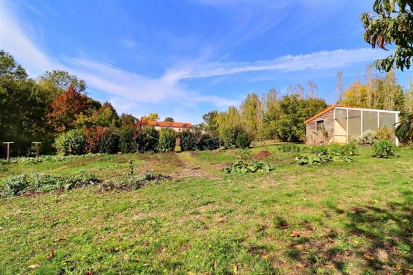 Maison 8 chambres / 6000m²