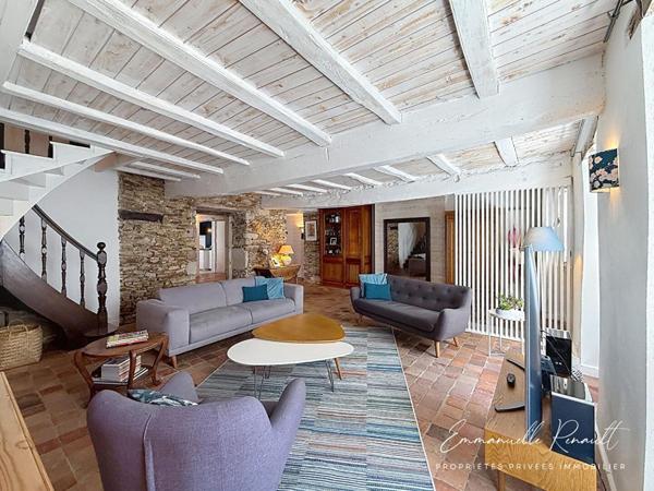 Propriété exceptionnelle Sarzeau centre · Ensemble immobilier, jardin clos, piscine