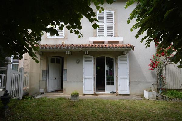 Maison de ville à COUZEIX 87270