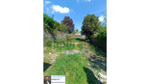 Ensemble immobilier mixte 420 m² – Centre-ville de Châteauneuf-du-Faou