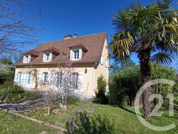Maison à vendre  8 pièces - 192 m 2   CHANCELADE  - 24