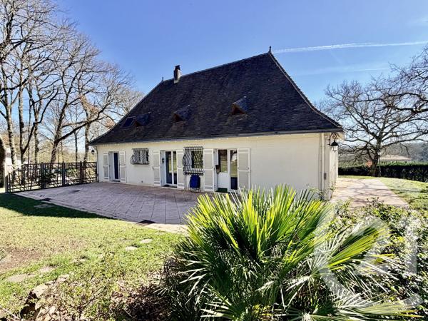 Maison à vendre  8 pièces - 192 m 2   CHANCELADE  - 24