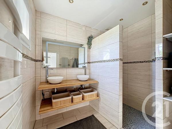 Maison à vendre  8 pièces - 192 m 2   CHANCELADE  - 24