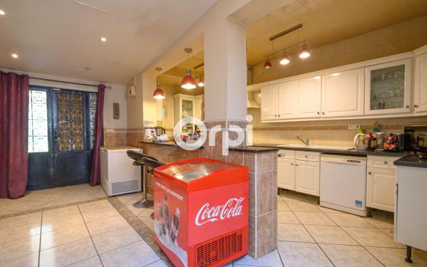 Maison à vendre    7 pièces • 198 m2 Anzin