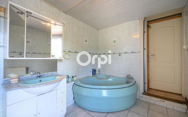 Maison à vendre    7 pièces • 198 m2 Anzin