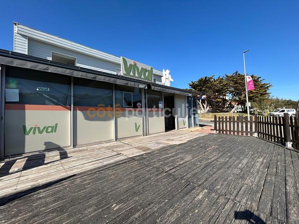 Location
                Local commercial210 m² - SOULAC SUR MER (33780)