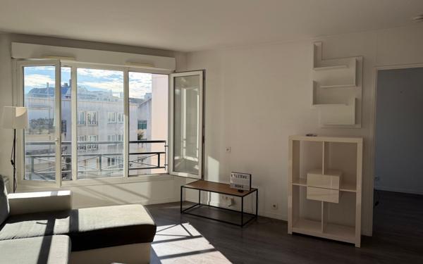 Appartement à louer    2 pièces • 45 m2 Montrouge