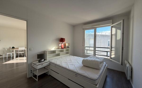 Appartement à louer    2 pièces • 45 m2 Montrouge