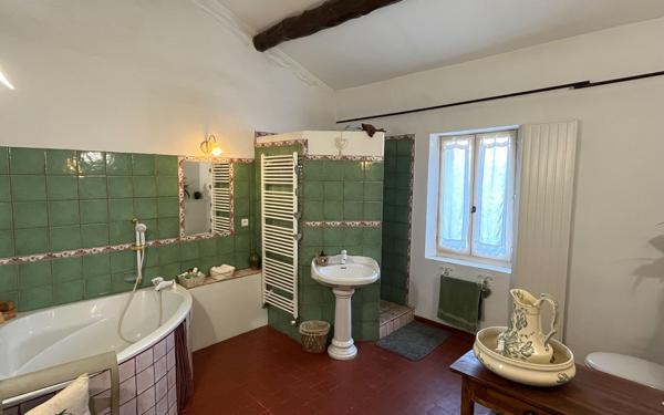 Maison à vendre    6 pièces •  Cavaillon