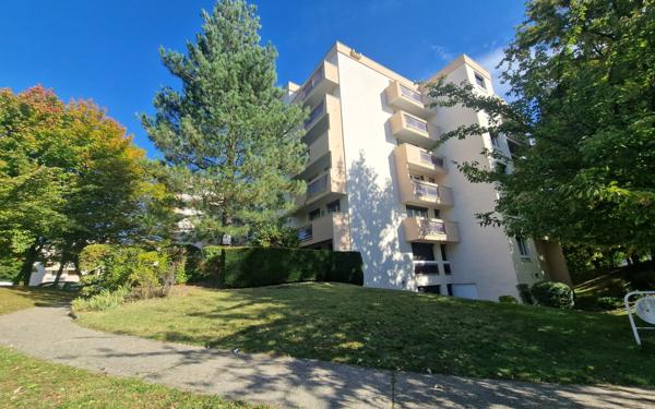 Appartement à vendre    4 pièces • 82,83 m2 Vaires-sur-Marne