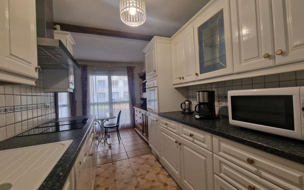 Appartement à vendre    4 pièces • 82,83 m2 Vaires-sur-Marne