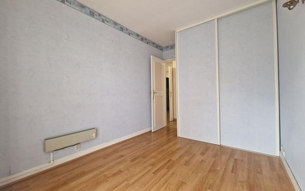 Appartement à vendre    4 pièces • 82,83 m2 Vaires-sur-Marne