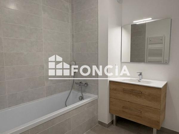 Location Appartement 3 pièces 66.19 m² - AVENUE CHARLES DE GAULLE ZAC DES MINOTIERS Pont De Claix 38800