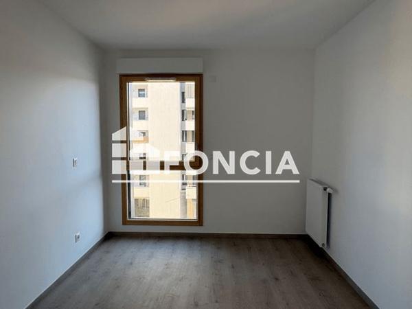 Location Appartement 3 pièces 66.19 m² - AVENUE CHARLES DE GAULLE ZAC DES MINOTIERS Pont De Claix 38800