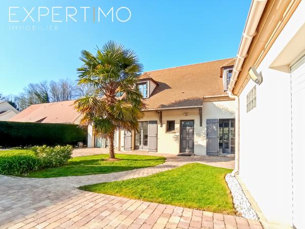 Saint-Cyr-sous-Dourdan (91410) Belle maison familiale de 6 pièces sur vaste terrain de 1 416 m2 proche de toutes commodités
