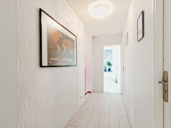 Saint-Cyr-sous-Dourdan (91410) Belle maison familiale de 6 pièces sur vaste terrain de 1 416 m2 proche de toutes commodités