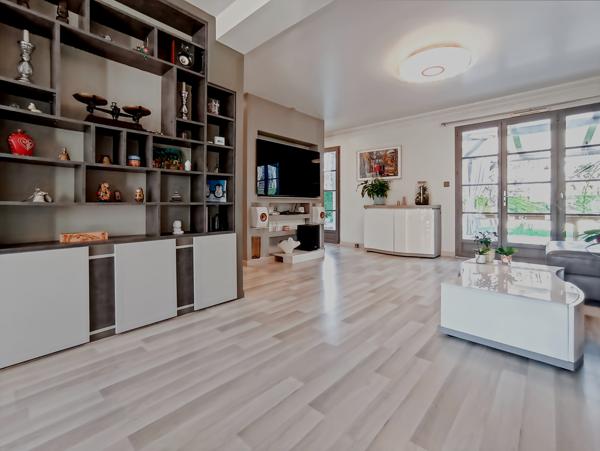 Saint-Cyr-sous-Dourdan (91410) Belle maison familiale de 6 pièces sur vaste terrain de 1 416 m2 proche de toutes commodités