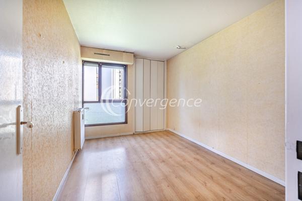 Appartement
                                                                                                                                                                                                                                                                                                                        4 pièce(s)                                                                                                                                                                                                          3 chambre(s)                                                                                                                                                                                                          86.62  m²
