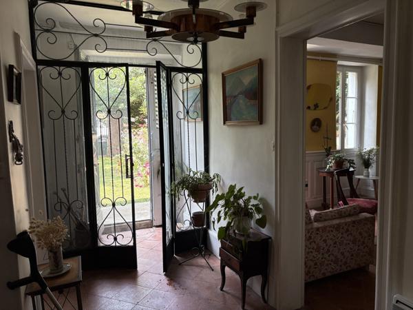 Cadours (31480) Exclusivité : Charmante maison de village de 215m2, T5 avec garage et jardin