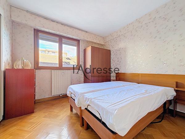 Beau T2 TRAVERSANT avec Cave et Garage !