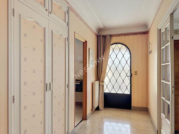 MAISON FAMILIALE D'EXCEPTION : VOLUMES , LUMINOSITÉ , POTENTIEL ÉVOLUTIF  A BUXEROLLES