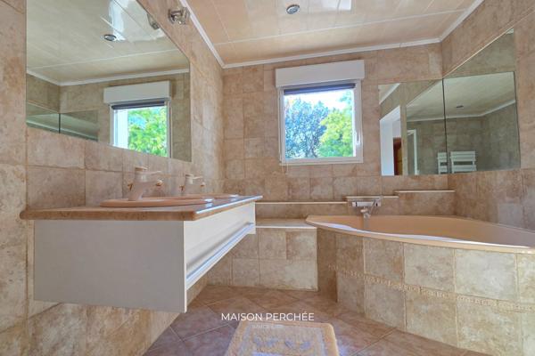 Carcès (83570) SUZETTE