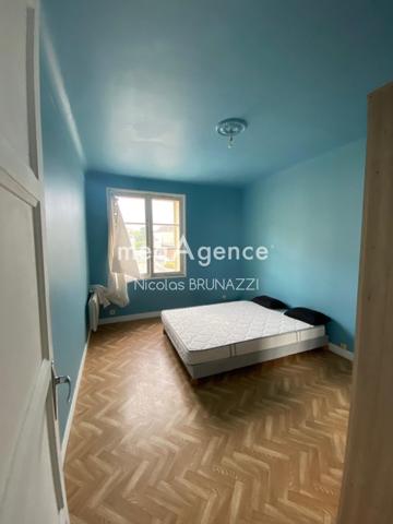 Appartement à VIMOUTIERS, 61120 - 5 pièces 89m²