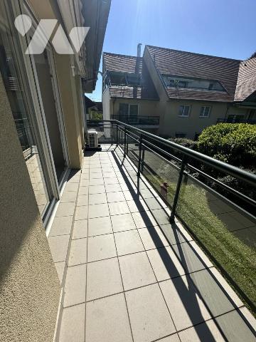 APPARTEMENT TYPE F2 avec TERRASSE CAVE ET GARAGE