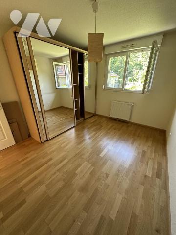 APPARTEMENT TYPE F2 avec TERRASSE CAVE ET GARAGE
