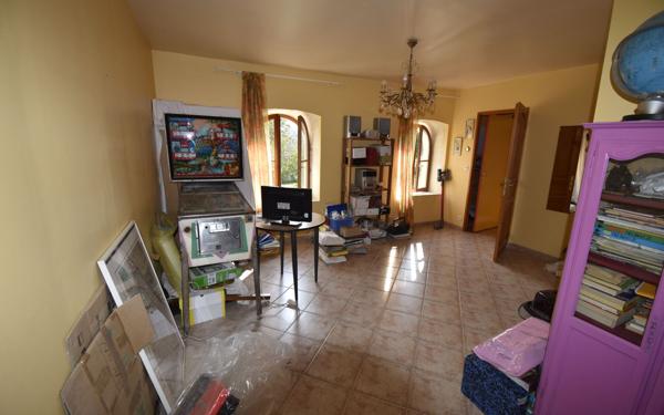 Maison à vendre    5 pièces •  Donzy