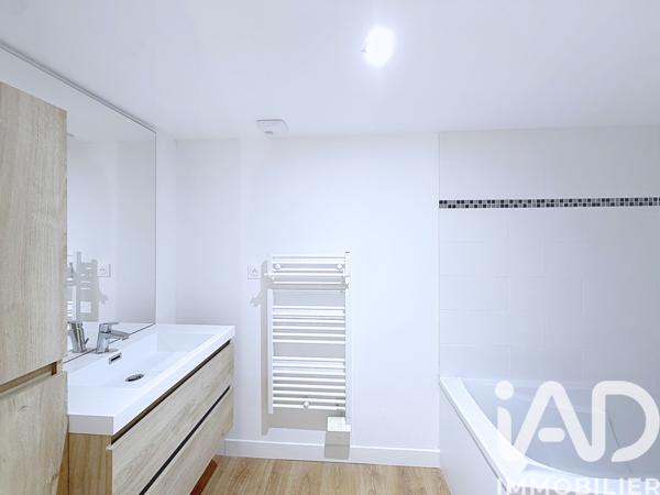 Appartement à vendre 4 pièces 80 m² Saint-Amand-les-Eaux