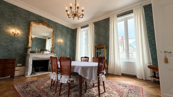 Maison de Maître meublée du XIXème intégralement rénovée