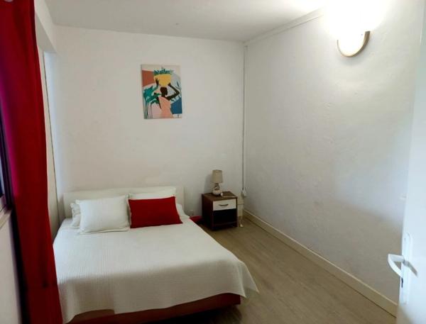 Villa double, Un T4 et Un T3 à vendre LE GOSIER (971), T4 vue mer, 2 entrées distinctes