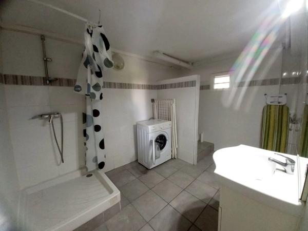 Villa double, Un T4 et Un T3 à vendre LE GOSIER (971), T4 vue mer, 2 entrées distinctes