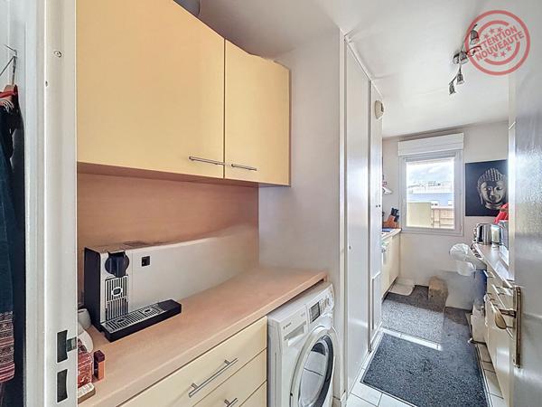 Saint Ouen Sur Seine 5 pièces 91 m2 avec terrasse de 68m² cave et parking !!Au pied du RER C et de la ligne 14