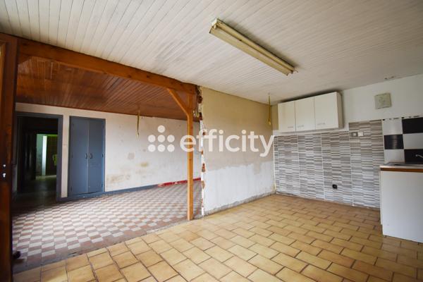 Maison
         5 pièces
        - 87 m² Exclusivité 66 500 €*