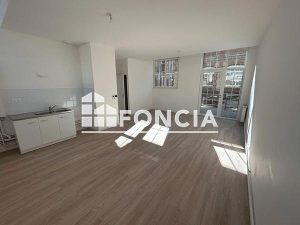 Location Appartement 4 pièces 73.6 m² - 5 BOULEVARD JULES FERRY Louviers 27400
