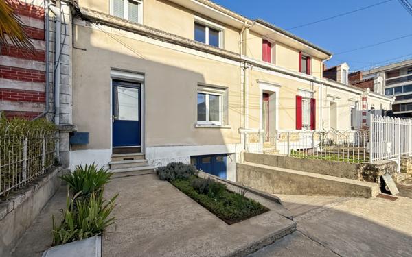 Maison à vendre    4 pièces • 82 m2 Périgueux
