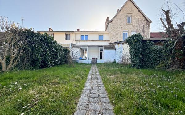 Maison à vendre    4 pièces • 82 m2 Périgueux