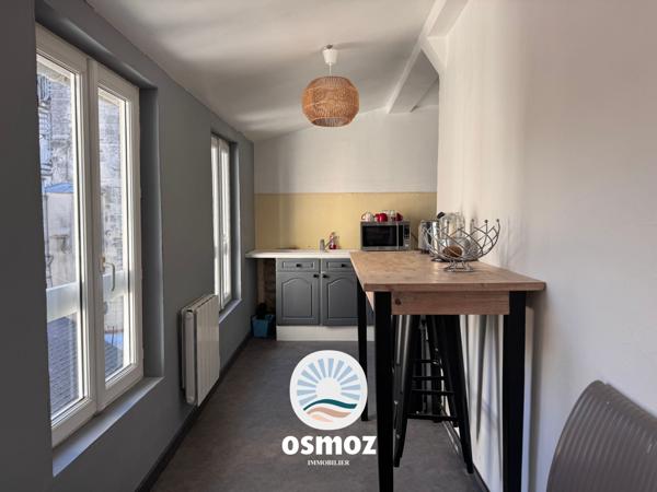 Appartement type 3 à quelques mètres du vieux port !