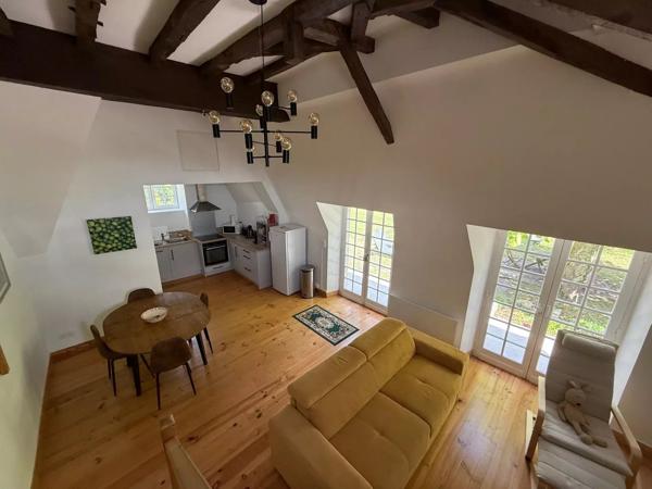 Belle maison de village avec gîte indépendant et 6500m² de parc