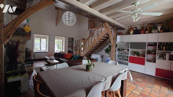 BELLE MAISON DE CARACTERE EN CAMPAGNE PROCHE DES BORDS DE LOIRE