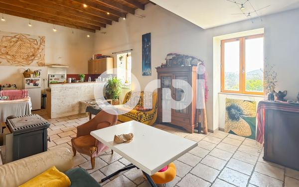 Maison à vendre    4 pièces •  Lagorce